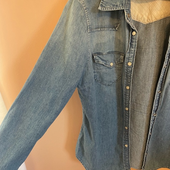 Gap 1969 Denim Shirt - Picture 3 of 5